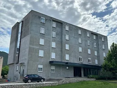 81 Hotel
